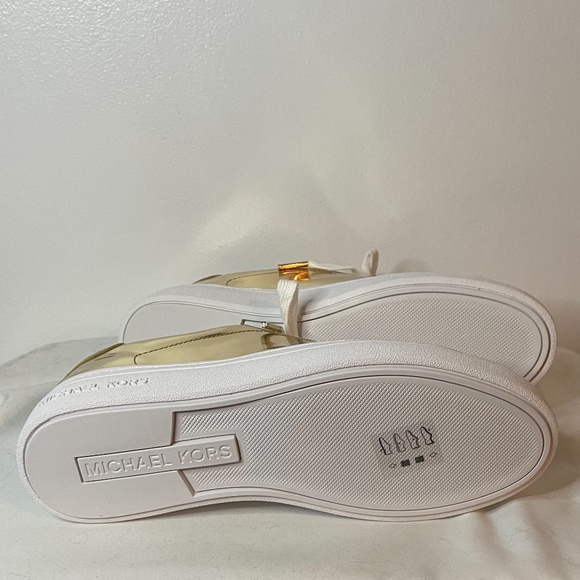 NWT Michael Kors pale metallic gold snakeskin heel lace up platform sneakers! - Picture 10 of 15